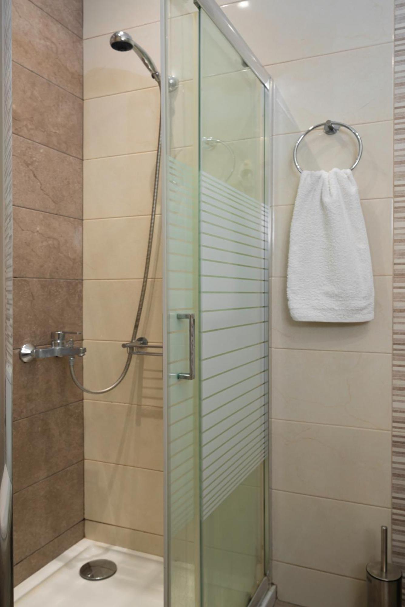 Neon Apartment, Modern, High Quality, Central Apt, Heraklion City מראה חיצוני תמונה