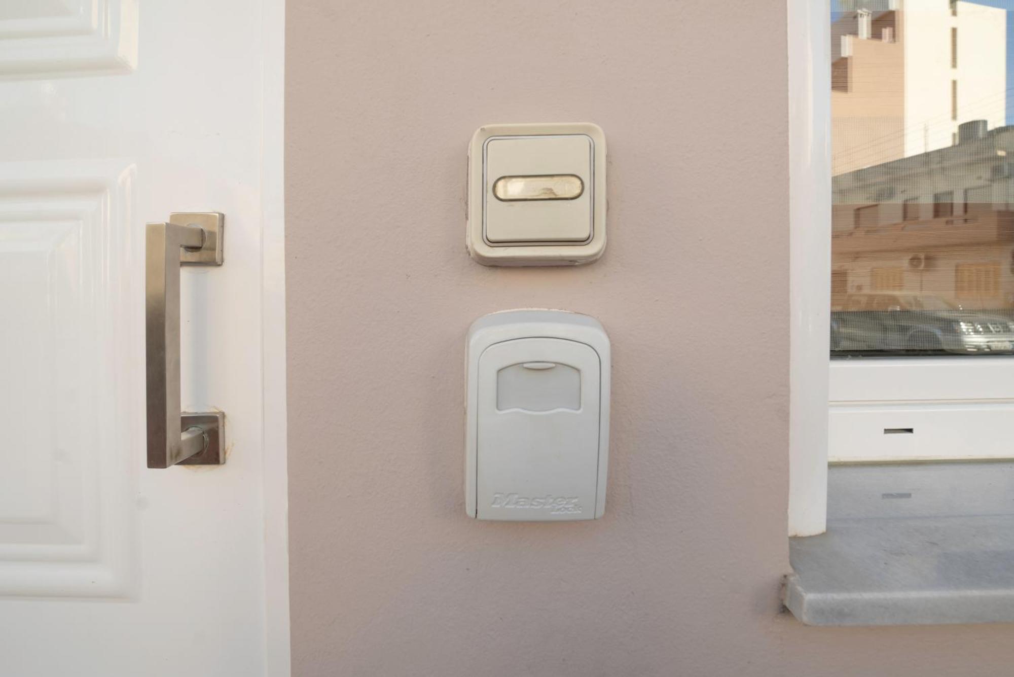 Neon Apartment, Modern, High Quality, Central Apt, Heraklion City מראה חיצוני תמונה